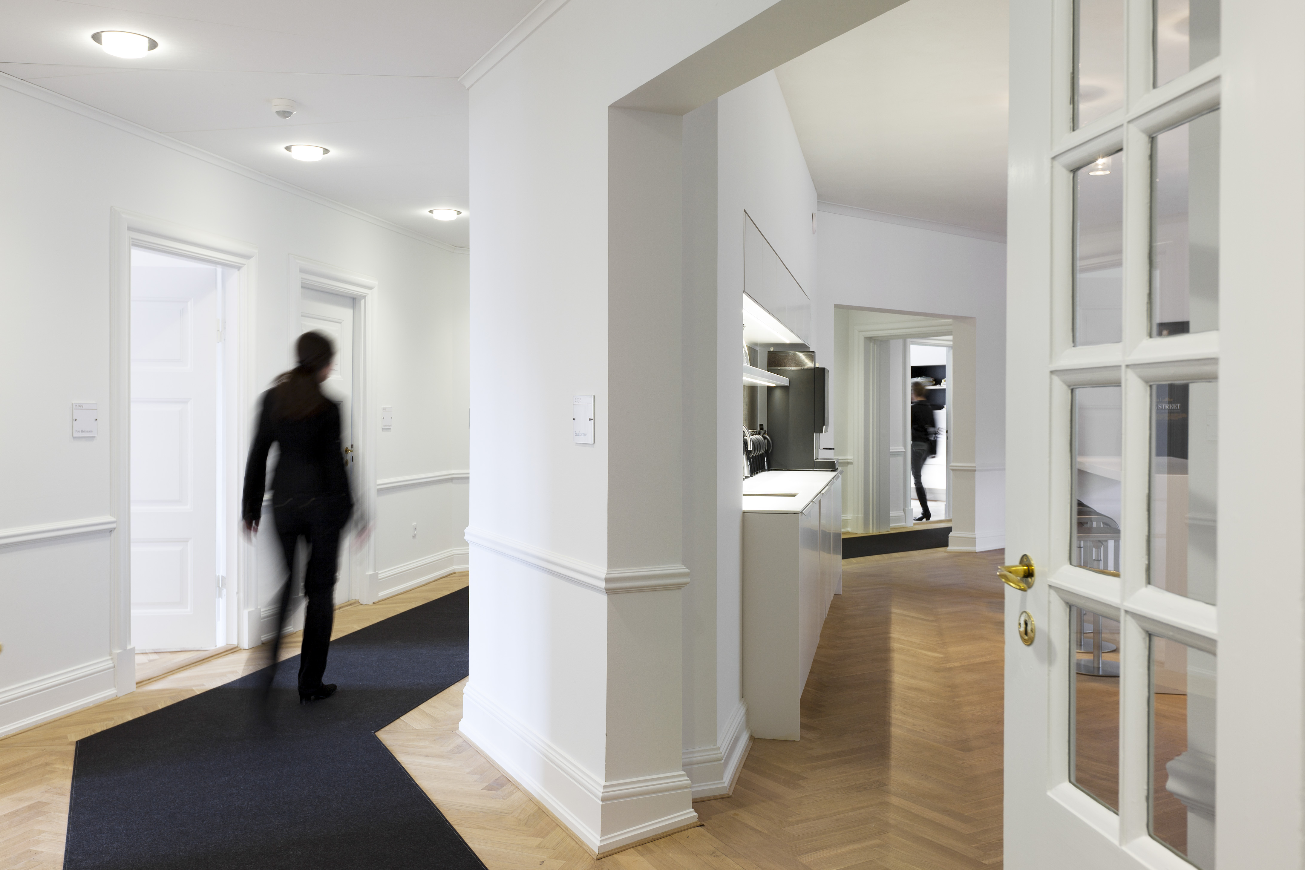 bruun og hjejle løber gang hjørne, Fraster filt tæppe